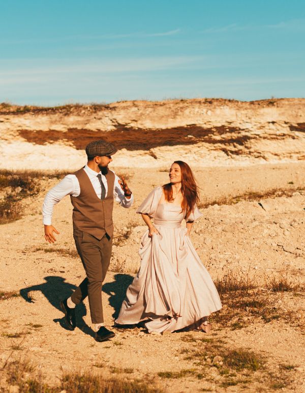 couples in desert